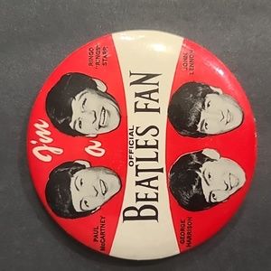 Pin Back Button Vintage, I'm a official Beatles Fan